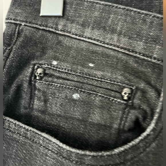 The Kooples Jean Short Drop Acid Wash Splattered Skull Embellishment Mens Jeans - Picture 4 of 16